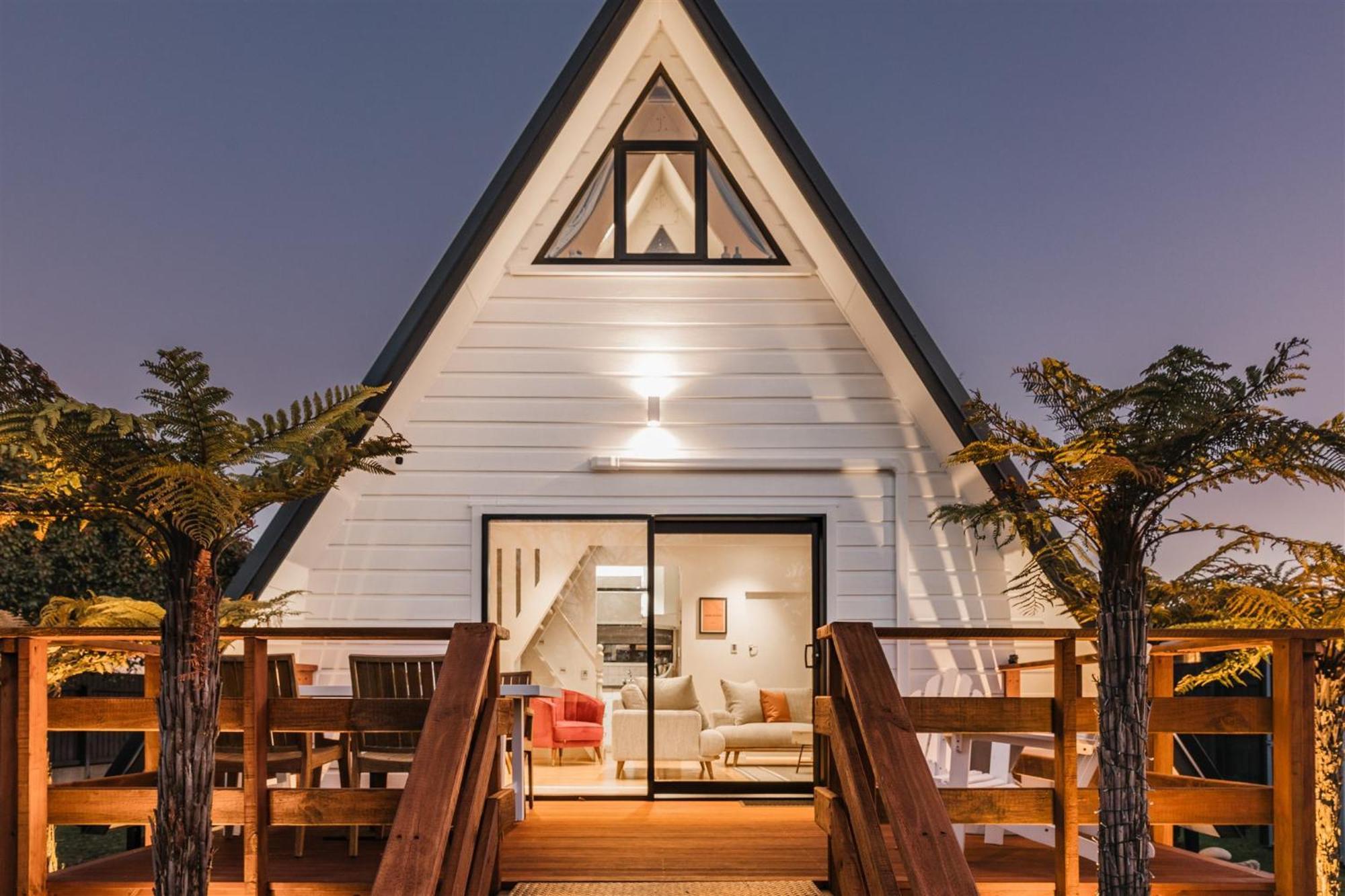 Waterfront Living Redefined Villa Westport Exterior photo
